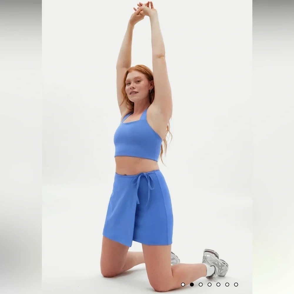 Girlfriend Collective Blue Set Wrap Athletic Skort Skirt and Sports Bra‎